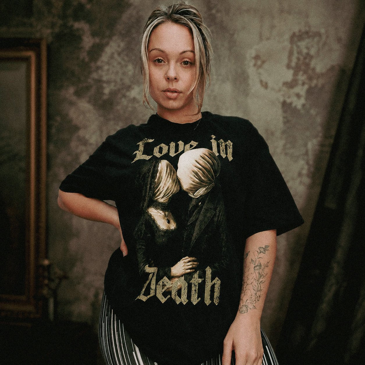 Love in Death Oversized Tee - Graphic Punks